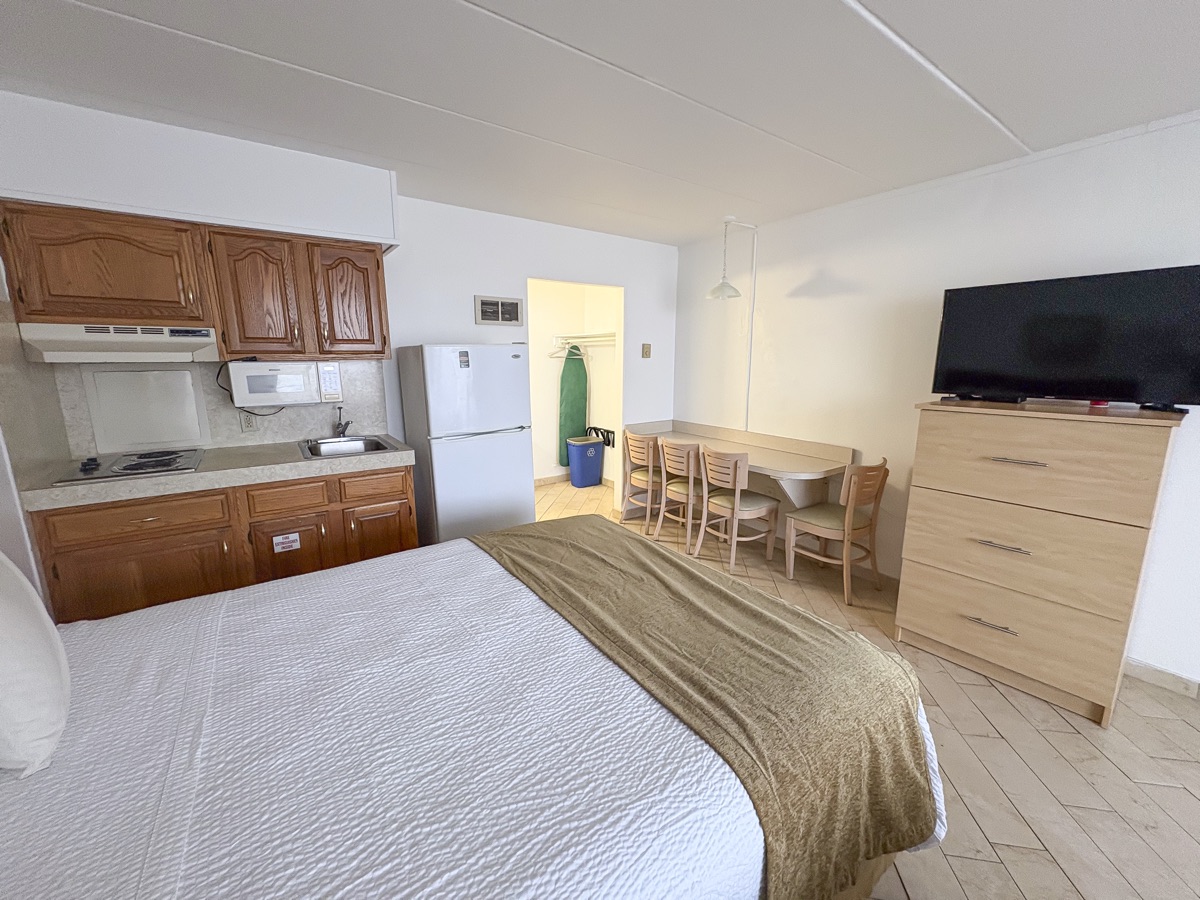 Type B Efficiency - Amenities